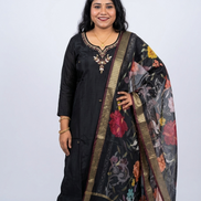 Elegant Black Embroidered Kurta Set with Floral Organza Dupatta